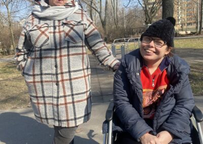 Pani w płaszczu i Pan w czapce