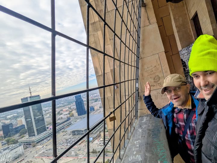 Kiedy na Warszawę z 30 piętra Pałacu Kultury i Nauki,…