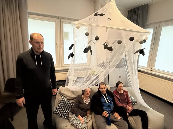 Halloweenowa wizyta w Biblioteka Publiczna im. ks. Jana Twardowskiego w…